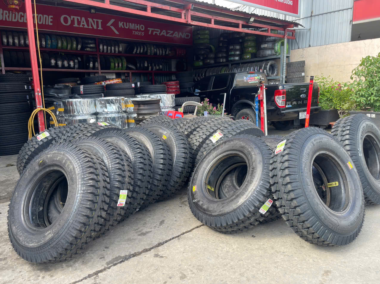 Top Dịch Vụ Vá Vỏ Lưu Động Uy Tín Nhất Tại Bình Dương – Hỗ Trợ Mọi Loại Xe